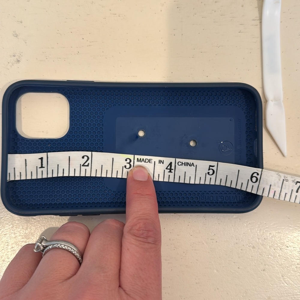 Loopy iPhone Case Blue & White Ocean Design Phone Case - 6.1” Phone iPhone XR - Picture 4 of 7